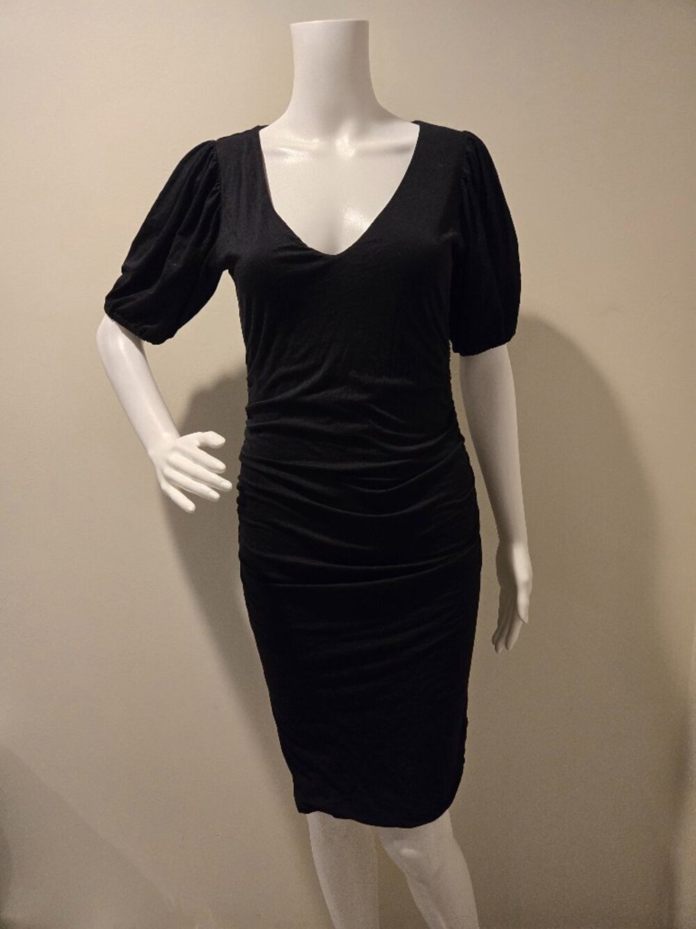 Velvet by Graham & Spencer V-Neck Ruched Dress Black S